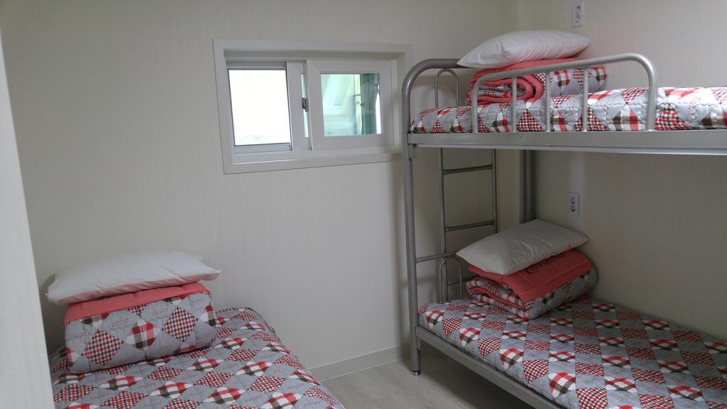Embassy Guesthouse Itaewon Seoul Bagian luar foto