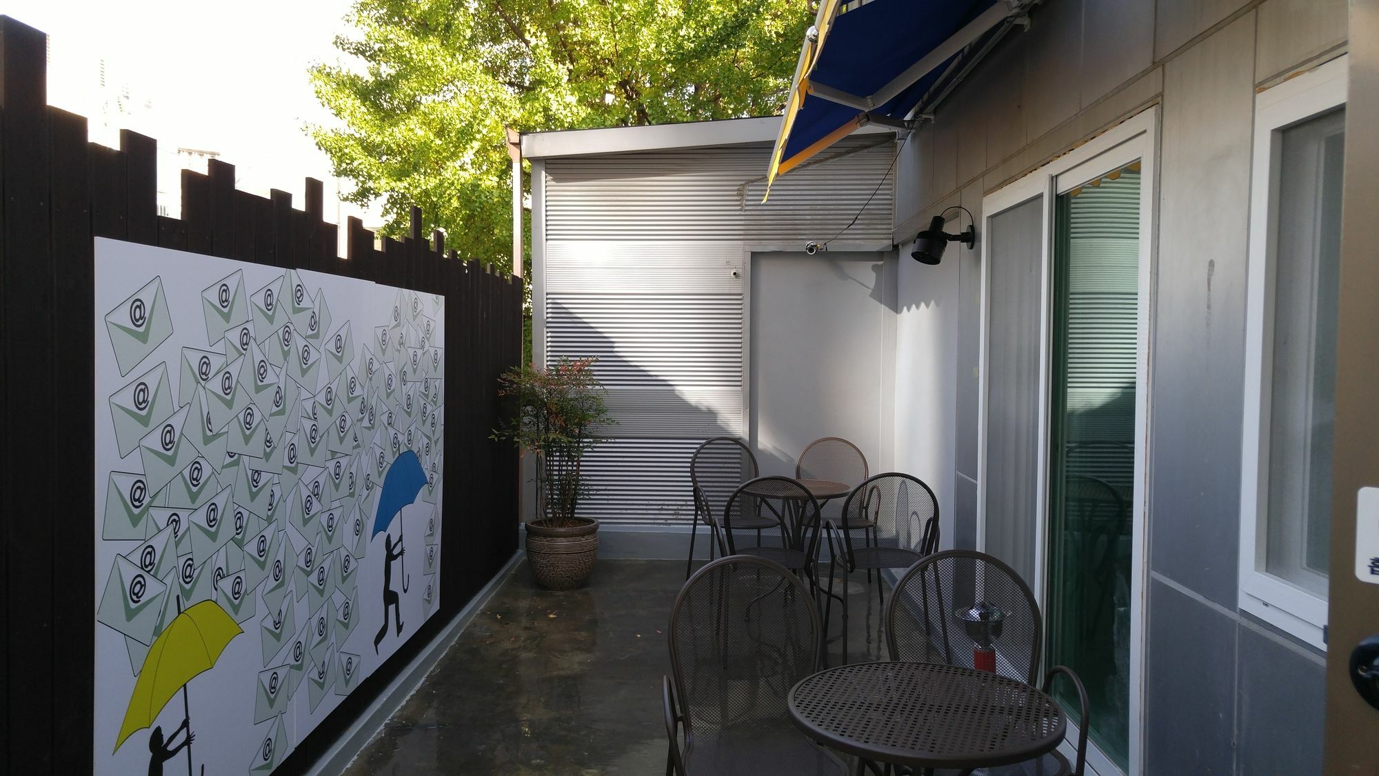 Embassy Guesthouse Itaewon Seoul Bagian luar foto